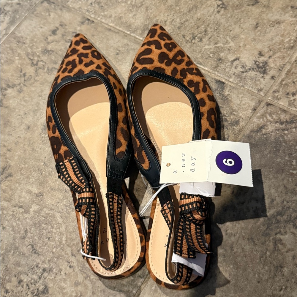 🍩A New Day Brown Leopard Print Women's Flats